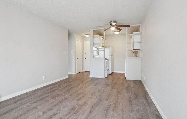 1 bed, 1 bath, 545 sqft, $925, Unit Unit 25