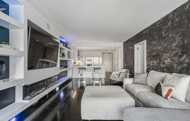 2 beds, 2.5 baths, 1,338 sqft, $12,500, Unit 17C