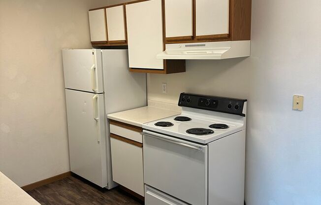 2 beds, 1 bath, 900 sqft, $795, Unit 304