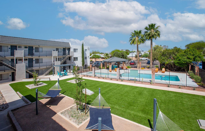 Courtyard at The Link at 4th Ave Apartments