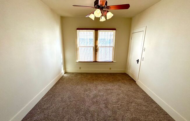 3 beds, 1 bath, $2,300