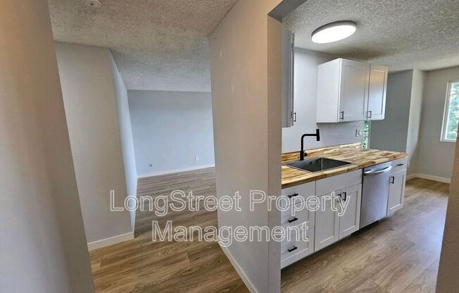 412 PEARL ST