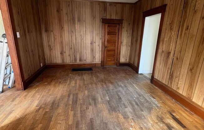 Duplex for rent in downtown Topeka!