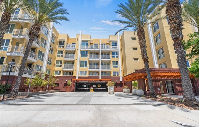 2 beds, 2 baths, 1,050 sqft, $3,500, Unit 351