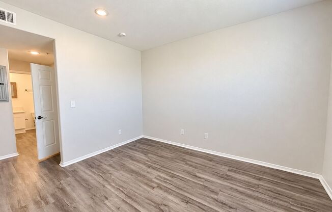 1 bed, 1 bath, 768 sqft, $2,748, Unit 306