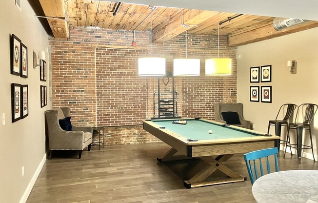 2 beds, 2 baths, 1,425 sqft, $3,000, Unit 355