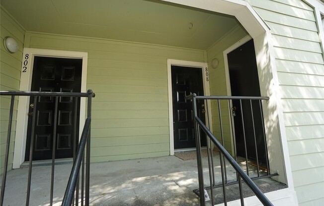 One bedroom condo, leasing now!