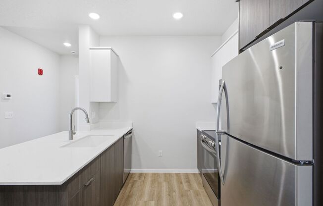 1 bed, 1 bath, 724 sqft, $1,422, Unit B303