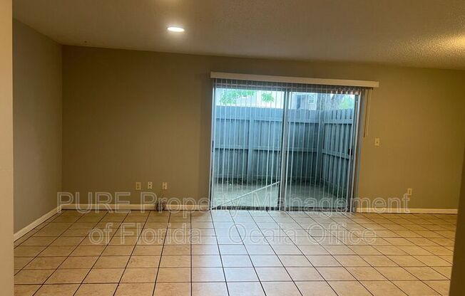 633 NE 28 AVE