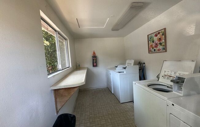 2 beds, 1.5 baths, 900 sqft, $1,875, Unit H