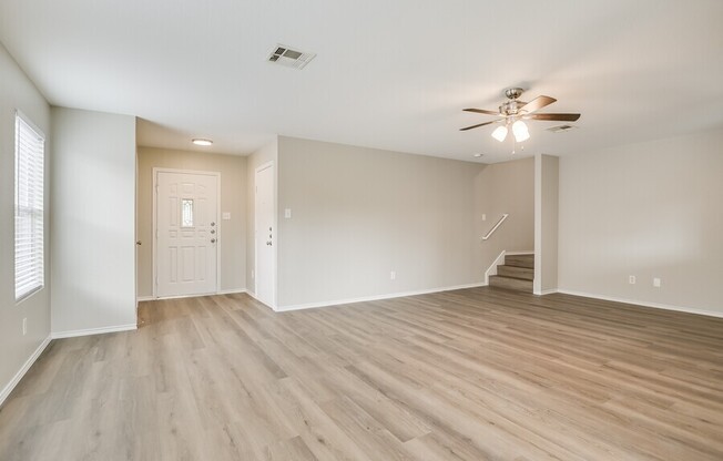 202 WOODLEY RD