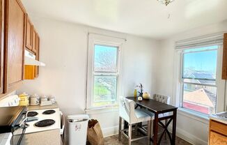 1 bed, 1 bath, 704 sqft, $835, Unit 2