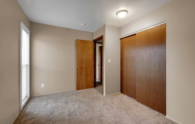 3 beds, 2 baths, 1,026 sqft, $1,450