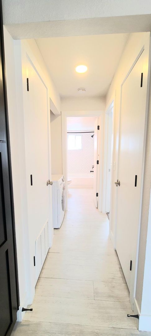1 bed, 1 bath, 587 sqft, $1,094, Unit 7-03
