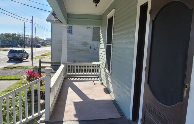 2 beds, 1 bath, $1,500