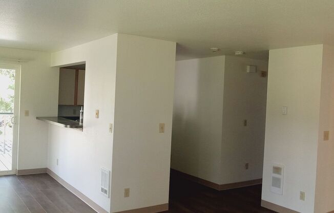 Creekwood Apts