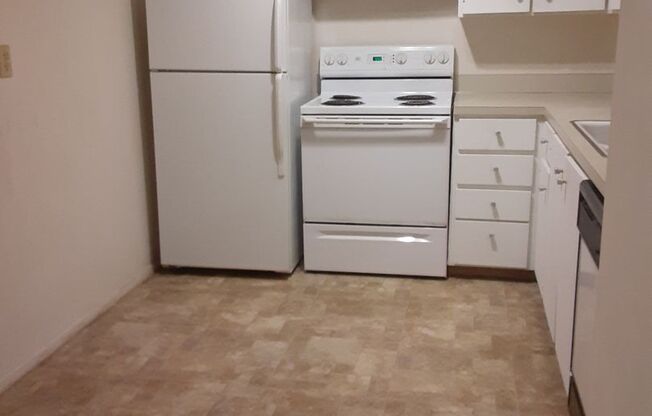 1 bed, 1 bath, 722 sqft, $990, Unit 310