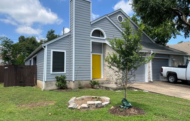 3 beds, 2 baths, 1,203 sqft, $1,950, Unit 11639B