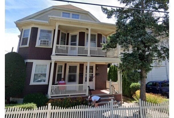 241 BOYLSTON ST