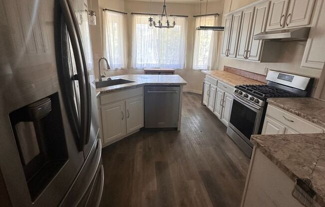 Modern Mountain Home with Massive Heated Barn – Built 2018