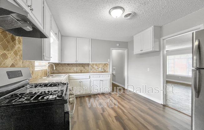 2339 SAN MEDINA AVE