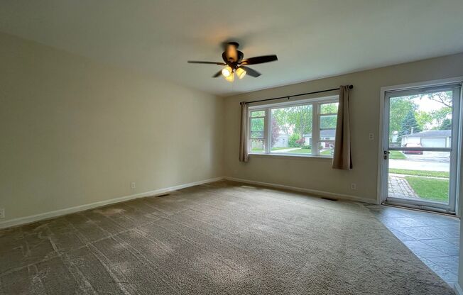 3BD Home In Highland, IN
