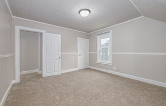 476 Linden St