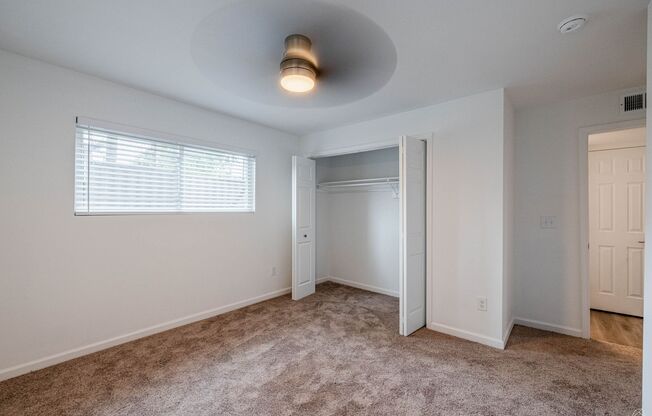 3 beds, 2 baths, 1,200 sqft, $1,995, Unit 2290-03