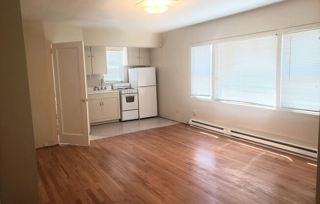 Classic Studio Apartment in The Heart of Sellwood
