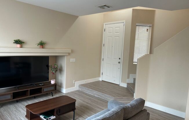 Freshly Remodeled 3 bed in SW