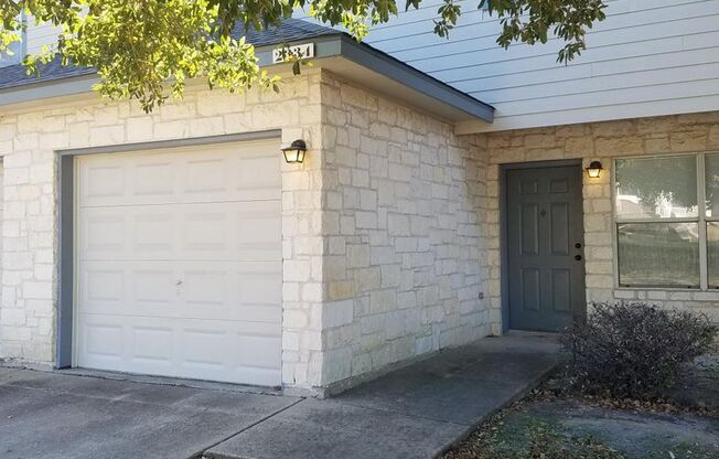 Spacious 3-bed / 2-bath with attached garage