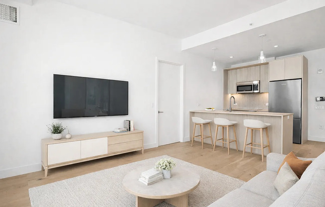 2 beds, 2 baths, $5,356, Unit 6B