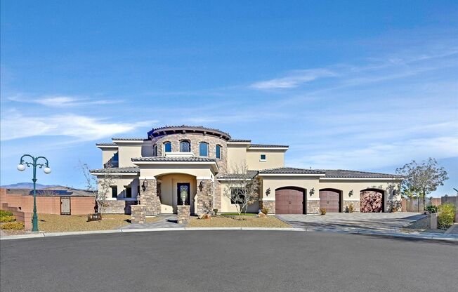 Custom Luxury Home with Strip and Mountain Views!