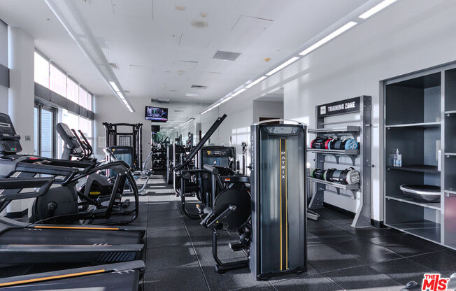 1 bed, 2 baths, 1,390 sqft, $4,000, Unit 1707