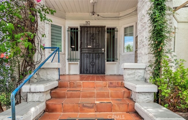 110 S SOTO ST