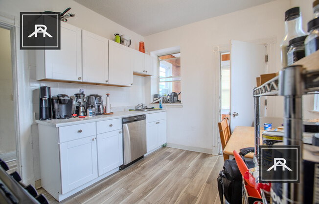 24 GLENVILLE AVE