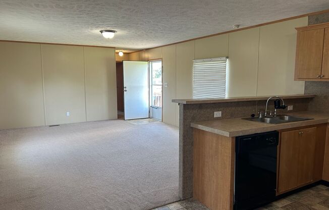 2 beds, 2 baths, $825