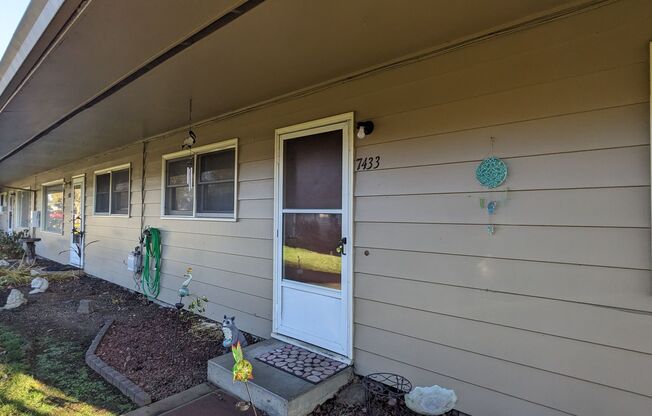 2 beds, 1 bath, 960 sqft, $1,445, Unit Tennessee-7433