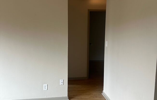 1 bed, 1 bath, 600 sqft, $1,040, Unit 308-1