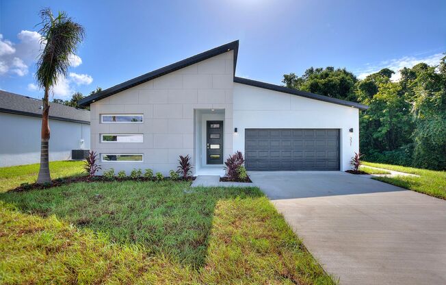 Deposit-Free! Modern, energy efficient home with ALL of the upgrades! Winter Haven