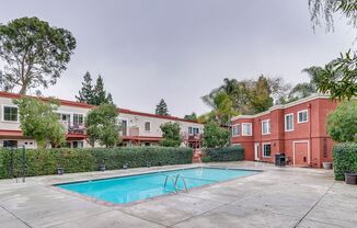 2 beds, 1 bath, $2,595, Unit Building #5