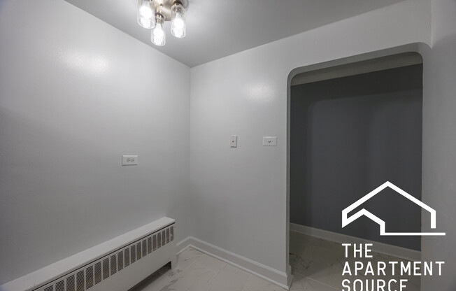 2754 West North Shore Ave.