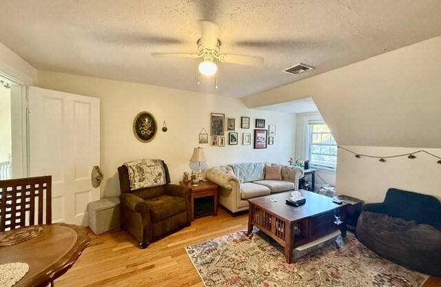 16 HINCKLEY