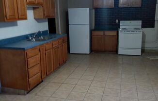 1 bed, 1 bath, $650