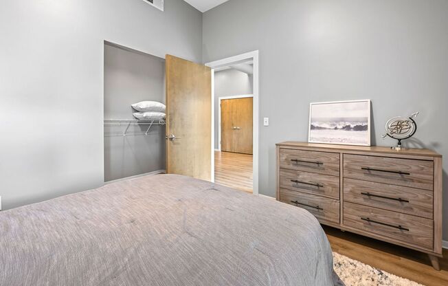 2 beds, 1 bath, 873 sqft, $1,510, Unit 2309
