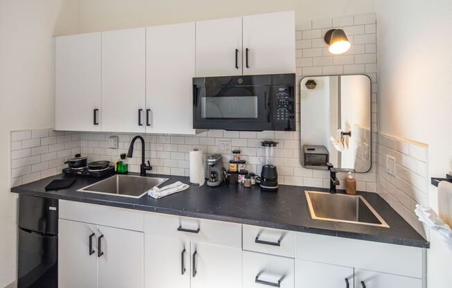 Studio, 1 bath, 150 sqft, $1,550, Unit 843 - 08
