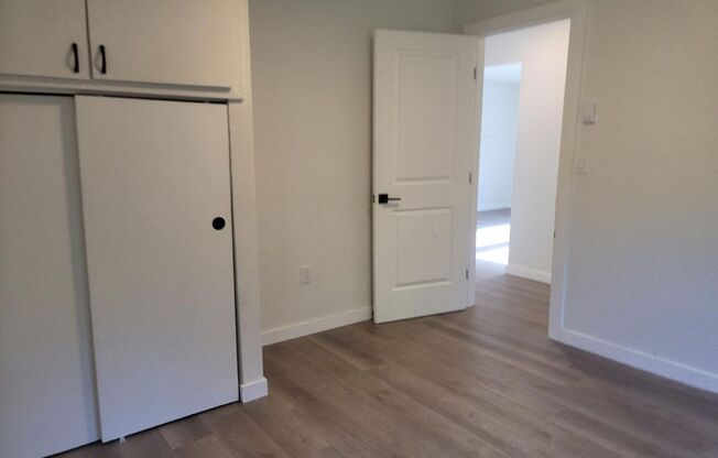 2 beds, 1 bath, $1,875, Unit 18951