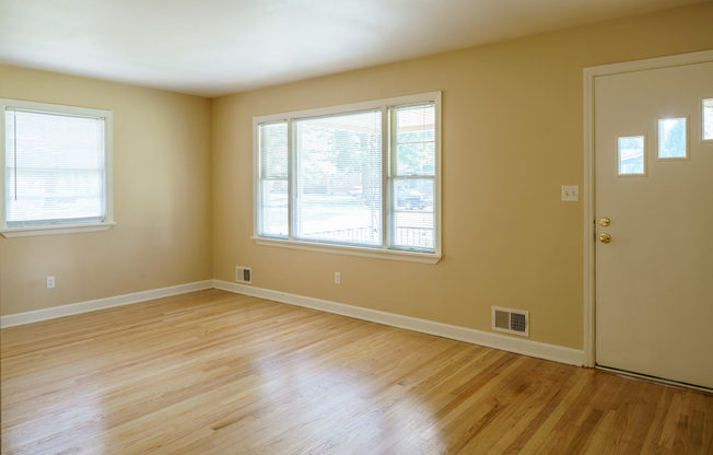 Super 3-brm stone ranch with basement, detached garage in excellent Shively neighborhood