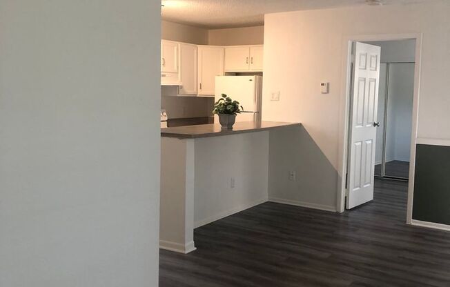 1 bed, 2 baths, 815 sqft, $1,150, Unit B2