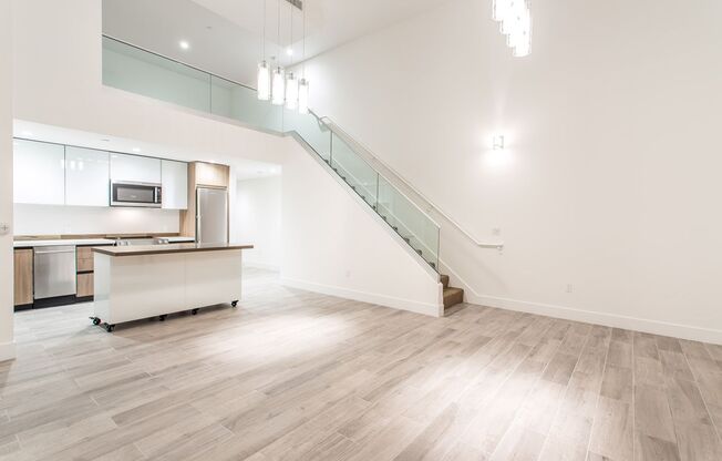 1 bed, 1.5 baths, 965 sqft, $3,300, Unit 1616 - 210